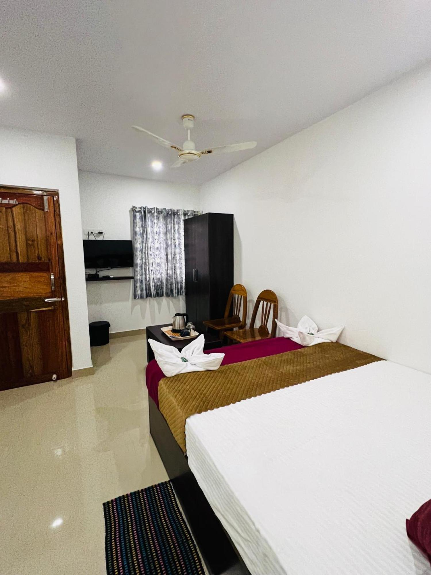 Sea Shore Residency Порт Блеър Екстериор снимка
