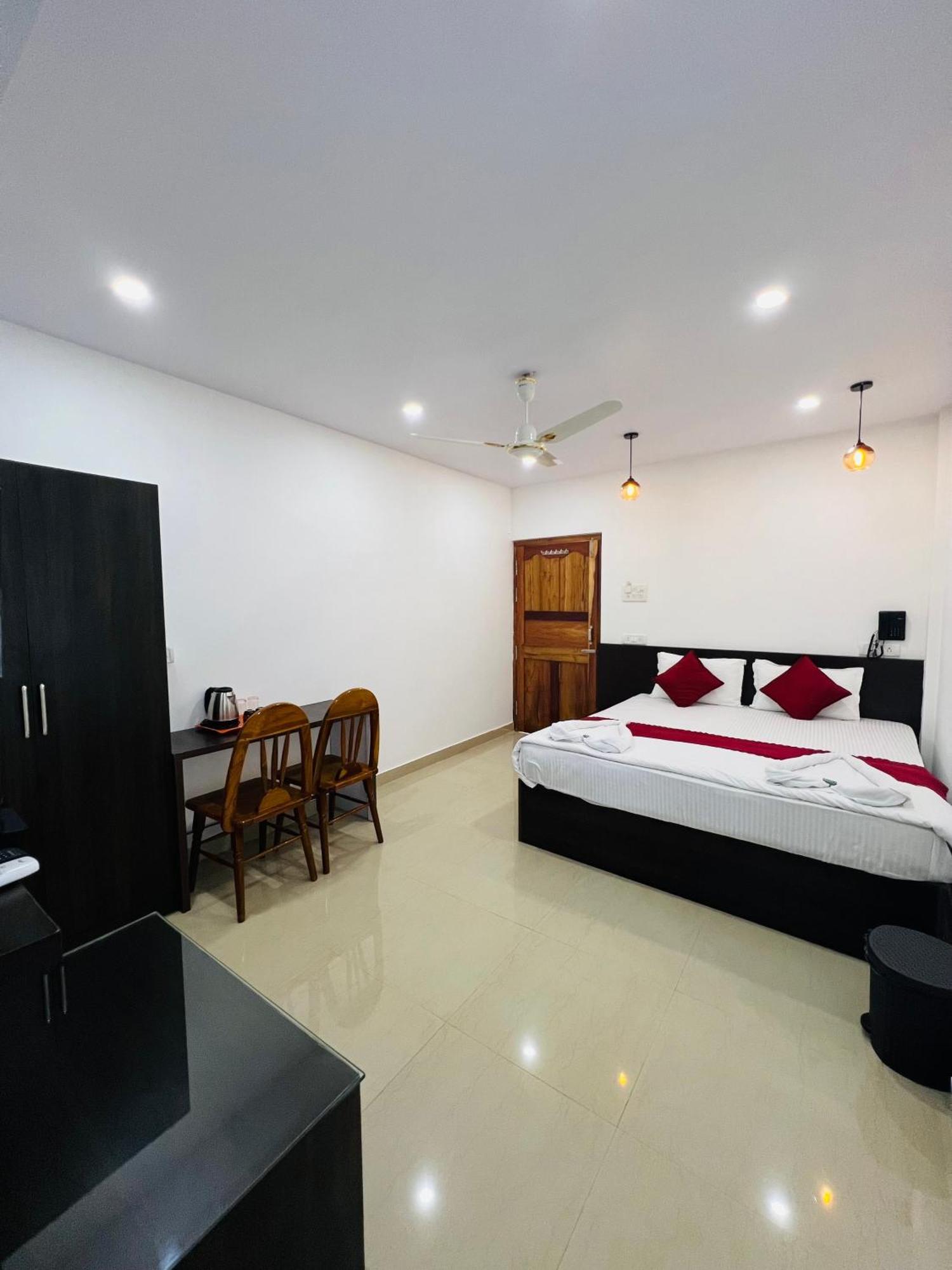 Sea Shore Residency Порт Блеър Екстериор снимка